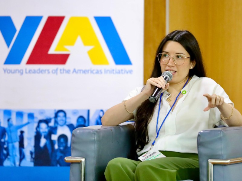 Salvadoreños Embajada de Estados Unidos YLAI