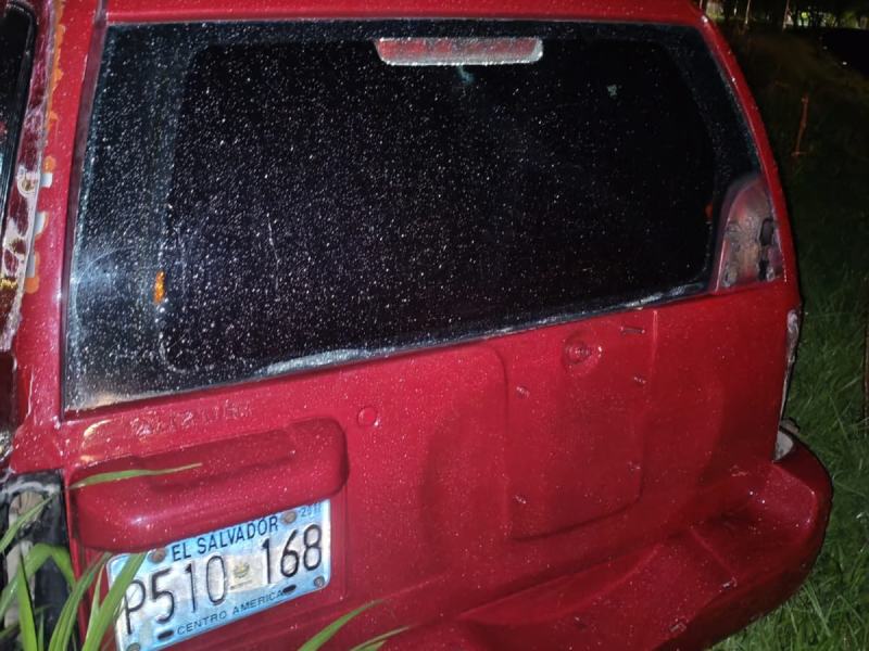 El vehículo utilizado en el ataque armado en Guazapa fue encontrado tras un siniestro vial. Foto EDH/Cortesía