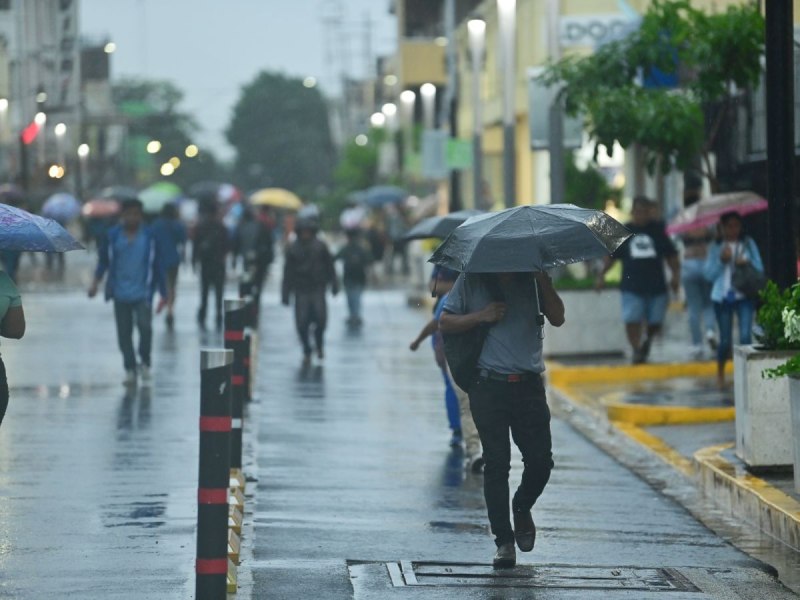 Medio Ambiente indicó que habrá lluvias acompañadas de actividad eléctrica y ráfagas de viento en el territorio nacional. Foto EDH/Archivo