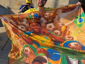 pele maradona messi copa mundo fifa mundial 2026 manto manta toalla imagen tela argentina brasil video viral indignacion morbo furia dolor el diario de hoy 01