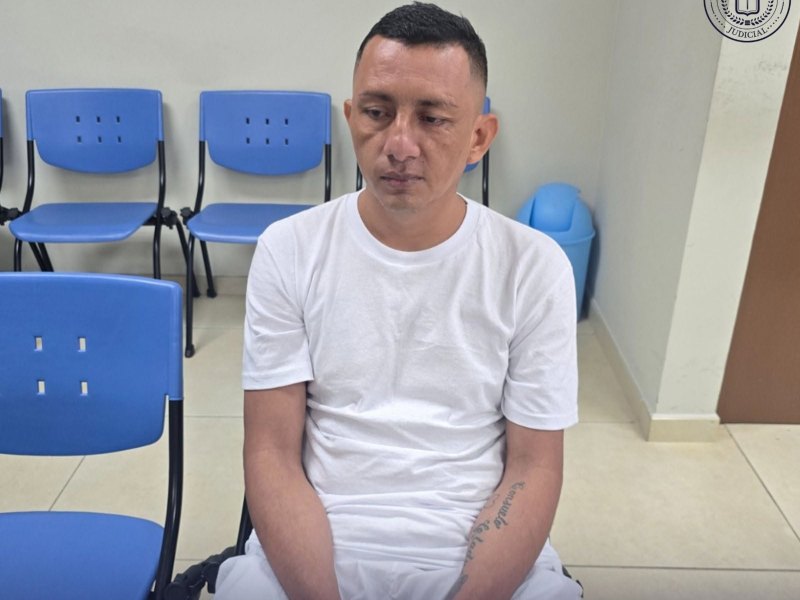 Gabriel López Meléndez, de 38 años, recibió la pena máxima de cárcel por el delito de feminicidio agravado que fue cometido en San Salvador Oeste. Foto EDH/Cortesía
