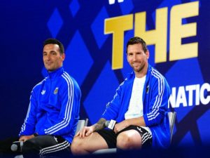 Argentina-Lionel-Messi-Lionel-Scaloni