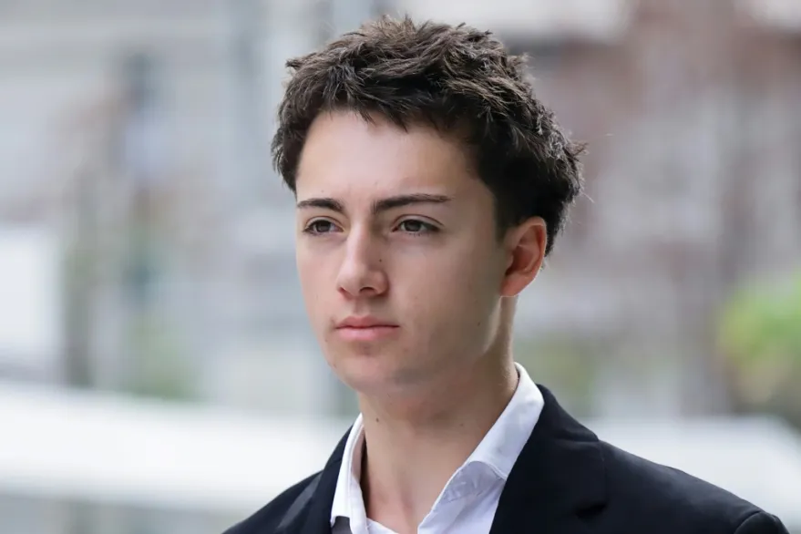 Didier Gaspard Owen Maximilien, de 19 años, recibió una sanción de 600 dólares singapurenses (unos 465 dólares estadounidenses)