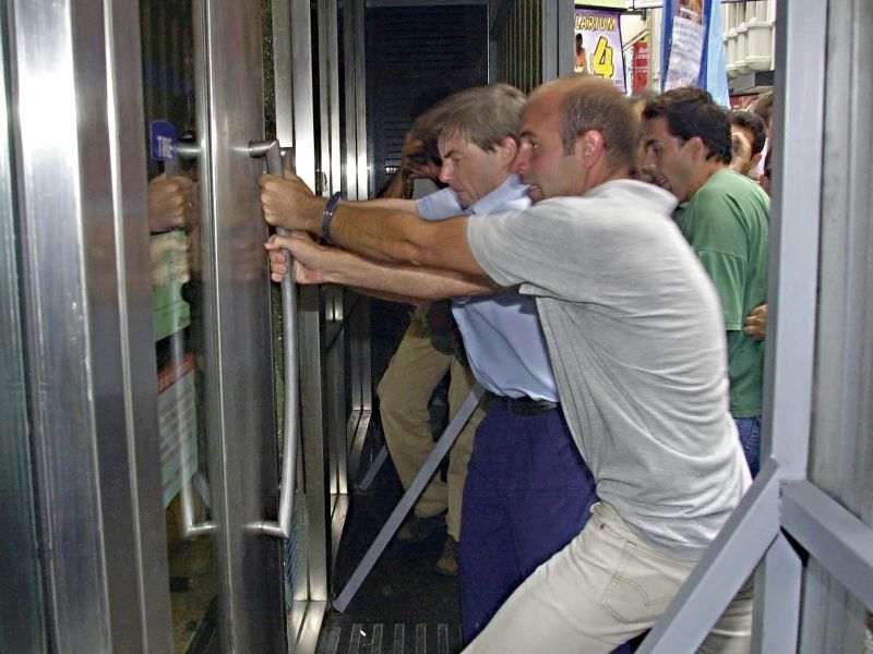 El "corralito" en Argentina en 2001