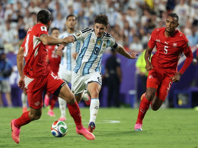 Julián-Álvarez-Argentina-Suiza