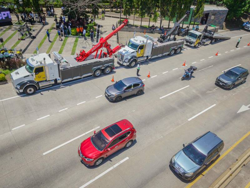 La circulación del transporte de carga estará restringido durante el día en la carretera a Surf City. Foto EDH/Cortesía Secretaría de Prensa de la Presidencia