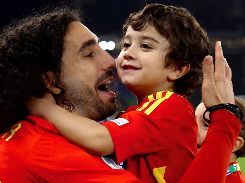 cucurella hijo autismo espana futbol copa mundo fifa mundial robbie ruud 03