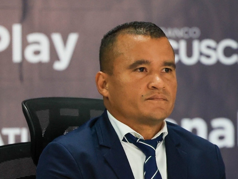 david moran arbitro entrevista el diario de hoy el salvador arbitro asistente juez linea linier lineman robbie ruud