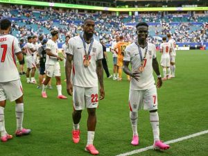 delantero inglés Bukayo Saka-Inglaterra