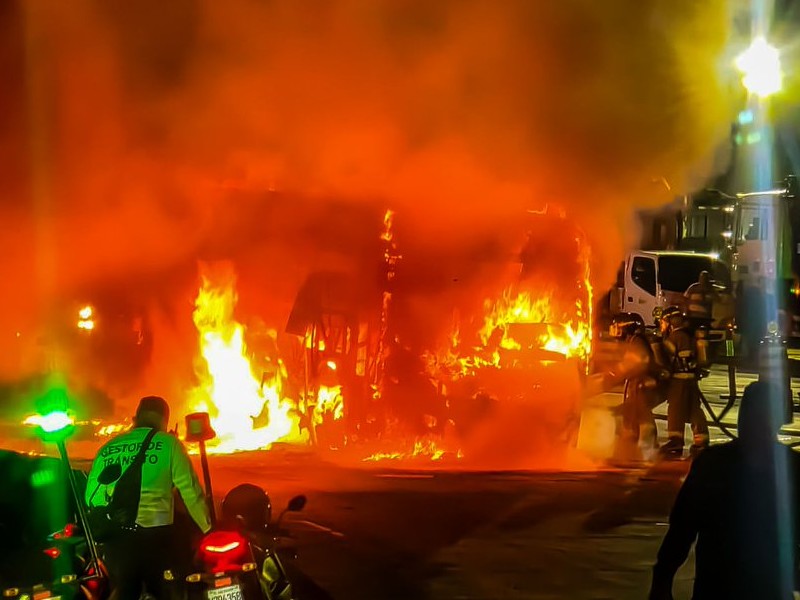 incendio bus los chorros
