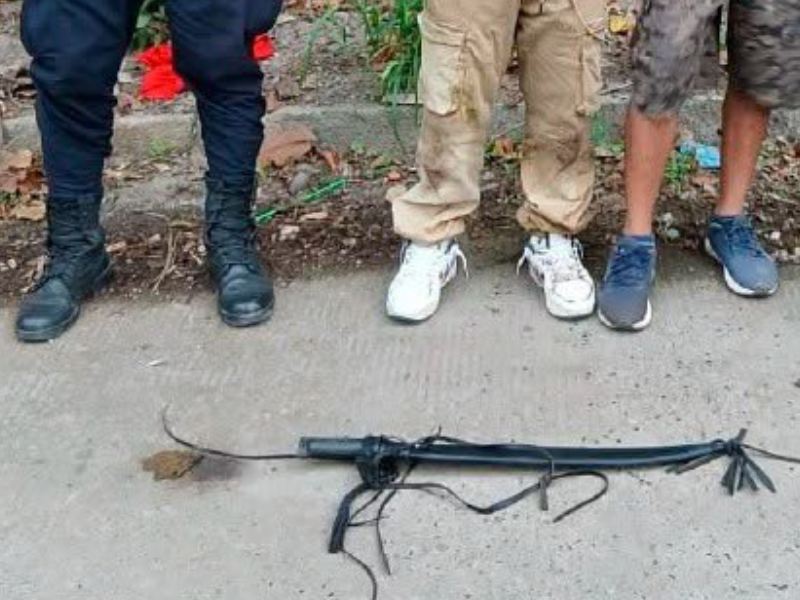 Las autoridades decomisaron el corvo con el que cometieron el delito en La Paz Centro. Foto