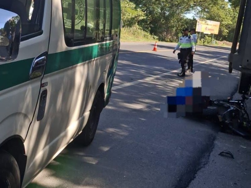 Un motociclista murió en San Miguel