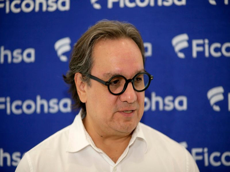 vicepresidente de Comunicación Corporativa de Ficohsa, Germán Castañeda