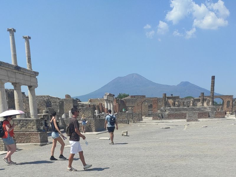 Aniversario de la destrucción de Pompeya y Herculano en Italia