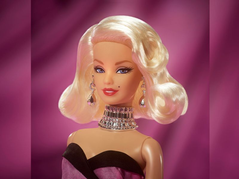 Muñeca de Marilyn Monroe de Barbie por centenario