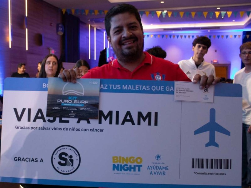 Con más de 300 premios, el Bingo Night se ha convertido en uno de los eventos más importantes de recaudación de la Fundación para ayudar a niños con cáncer. Foto EDH/Archivo