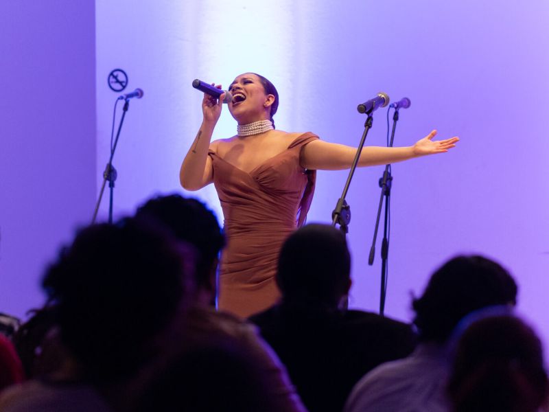 Cantante de la academia salvadoreña La Octava