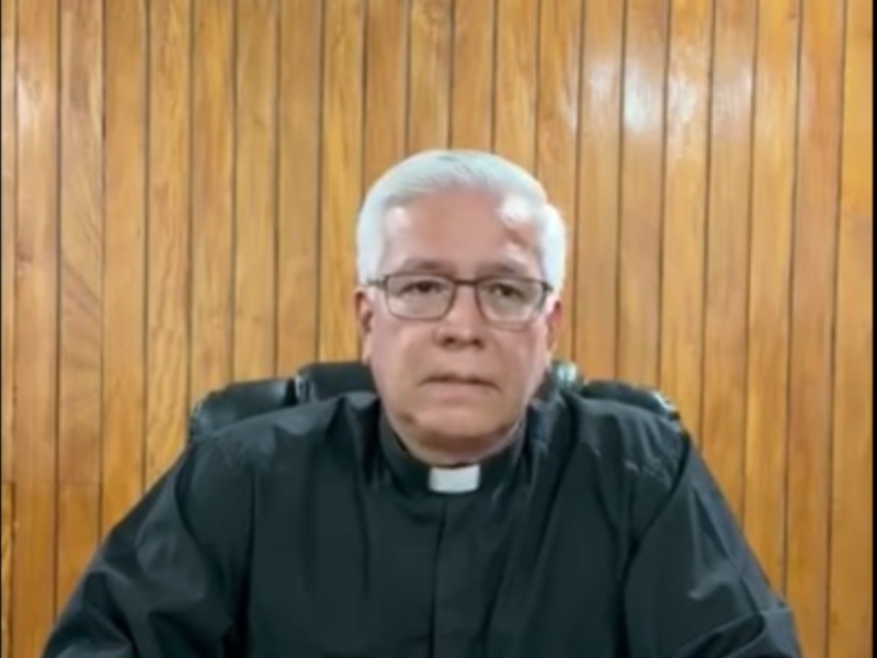 Padre Chopin manipulacion redes