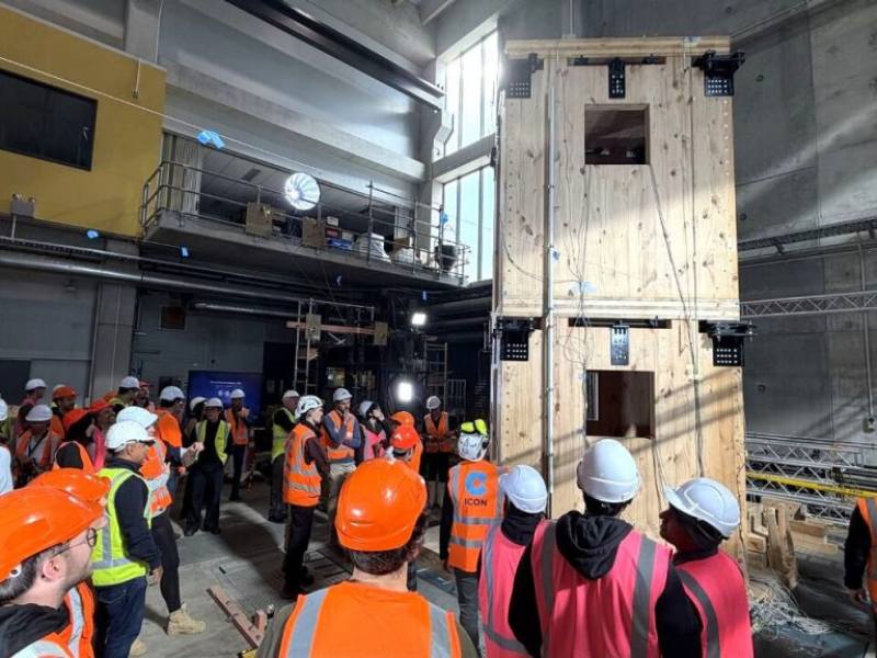 Las pruebas fueron catalogadas de exitosas debido a la cantidad de sismos que soportó la estructura. Foto EDH/Cortesía