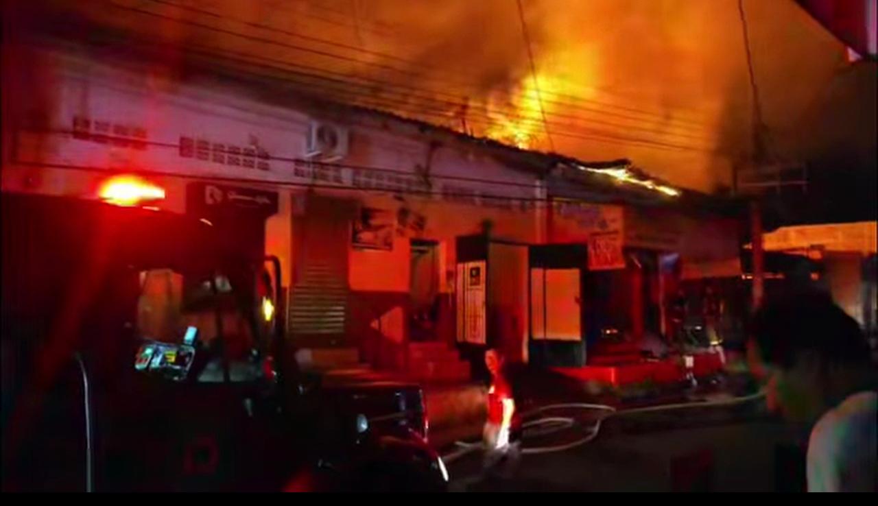 Incendio Armenia Mercado puestos