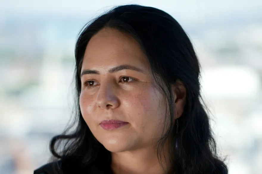 Zahra Joya, una periodista que abandonó Kabul cuando los islamistas retomaron el poder