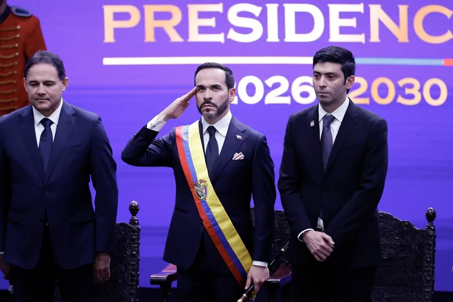 Abelardo de la Espriella asume la Presidencia de Colombia