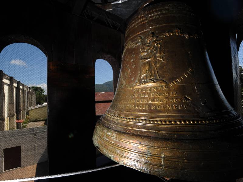 Campanario de la Parroquia Nuestra Señora de la Merced en San Salvador, símbolo del movimiento independentista.