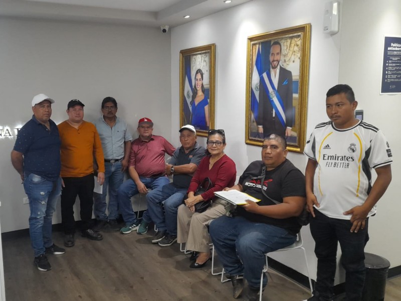 Pobladores San Pedro Perulapan