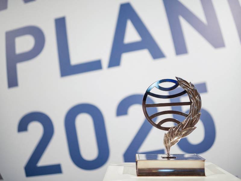 Estatuilla del premio Planeta de literatura
