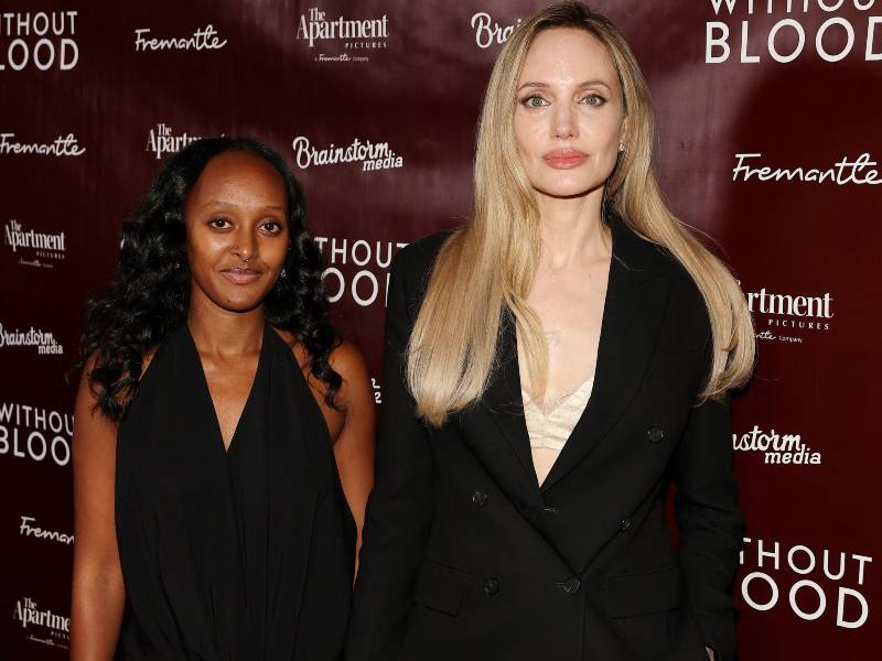 Angelina Jolie junto a su hija Zahara
