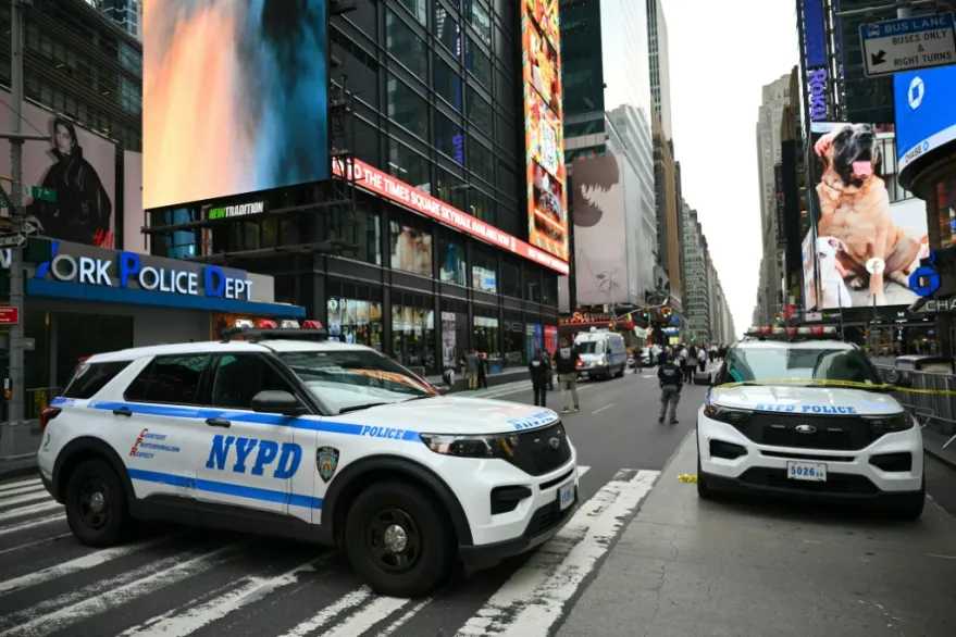 Una mujer apuñaló a dos personas y mató a una de ellas este lunes en la turística zona de Times Square, Nueva York