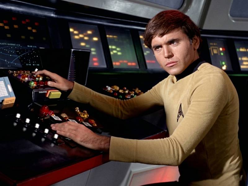 Actor Walter Koenig en la serie Star Treck