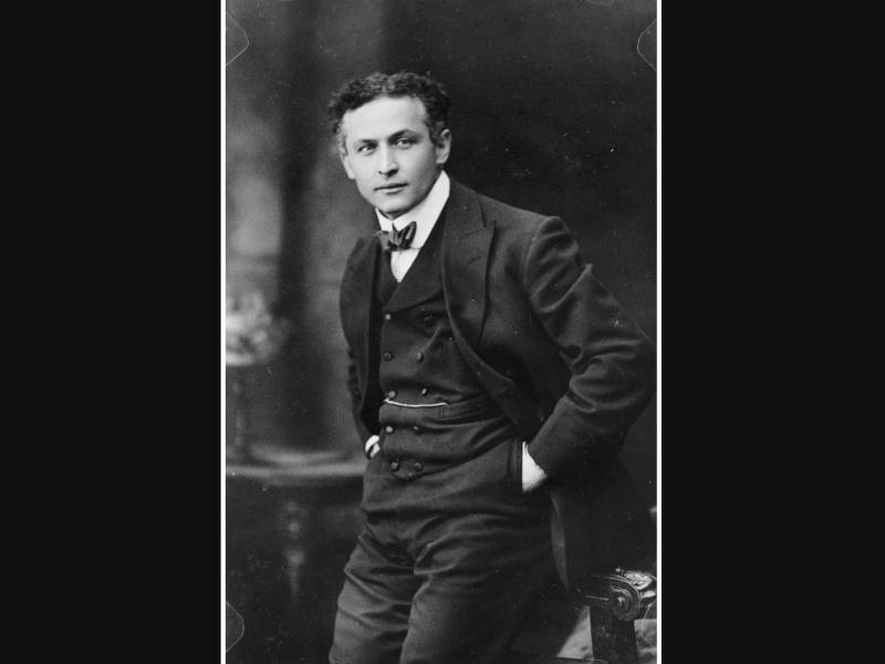 Retrato de Harry Houdini