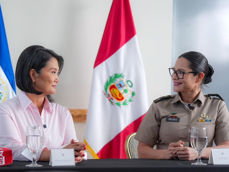 Keiko Fujimori Karla Trigueros