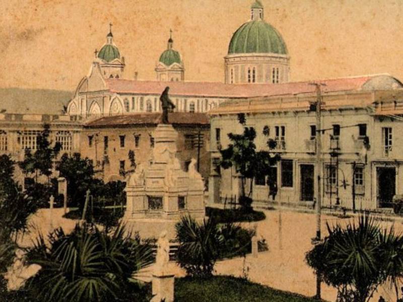 Plaza Morazán de San Salvador de principios el siglo XX