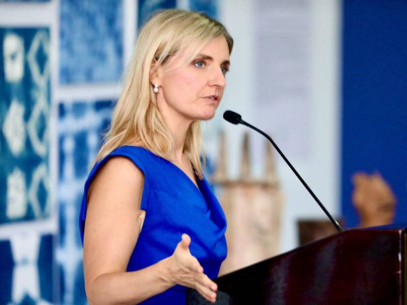 La Subsecretaria para Diplomacia Pública de los Estados Unidos, Sarah B. Rogers