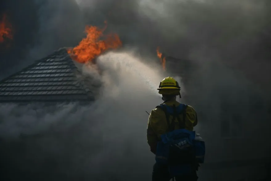 Incendios al sur de Los Ángeles